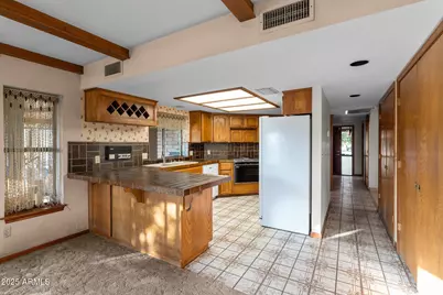 27610 W Gill Road, Morristown, AZ 85342 - Photo 9