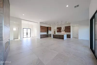 1904 E Creek Canyon Road, Phoenix, AZ 85086 - Photo 11