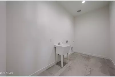 1904 E Creek Canyon Road, Phoenix, AZ 85086 - Photo 35