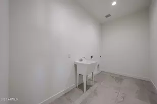 1904 E Creek Canyon Rd, Phoenix, AZ 85086 - Photo 35