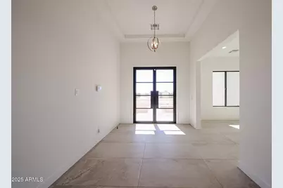 1904 E Creek Canyon Road, Phoenix, AZ 85086 - Photo 3