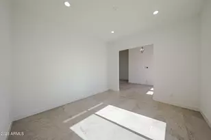 1904 E Creek Canyon Rd, Phoenix, AZ 85086 - Photo 7