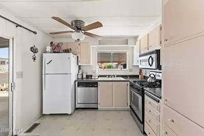 2501 W Wickenburg Way #20, Wickenburg, AZ 85390 - Photo 9