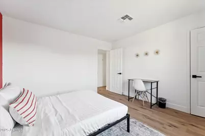 2739 E Tamarisk Avenue #3, Phoenix, AZ 85040 - Photo 9