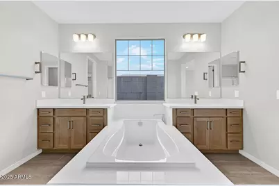 10201 W Weldon Avenue, Avondale, AZ 85392 - Photo 25