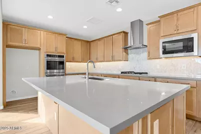 10201 W Weldon Avenue, Avondale, AZ 85392 - Photo 7