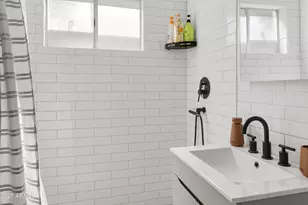 1111 E Turney Ave, Phoenix, AZ 85014 - Photo 13