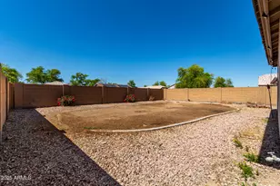 1634 E Harwell Rd, Phoenix, AZ 85042 - Photo 33