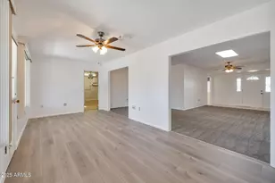 10733 W Saratoga Cir, Sun City, AZ 85351 - Photo 7