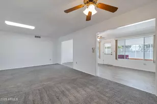 10733 W Saratoga Cir, Sun City, AZ 85351 - Photo 5