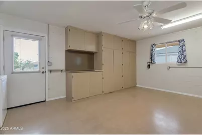 10733 W Saratoga Circle, Sun City, AZ 85351 - Photo 23