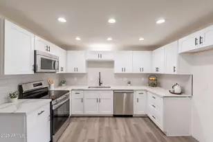 3620 E Ludlow Dr, Phoenix, AZ 85032 - Photo 13