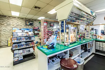 404 Navajo Boulevard, Holbrook, AZ 86025 - Photo 13