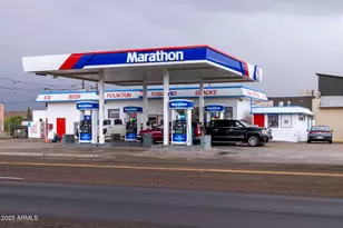 404 Navajo Blvd, Holbrook, AZ 86025 - Photo 1