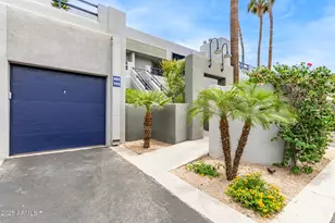 902 W Glendale Ave, Phoenix, AZ 85021 - Photo 1