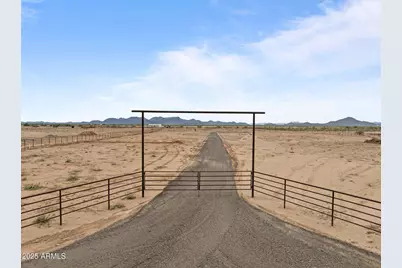 0004 W Long Rifle Lot 4 Road #-, Aguila, AZ 85320 - Photo 1