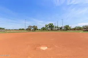 869 W Emerald Island Dr, Gilbert, AZ 85233 - Photo 53