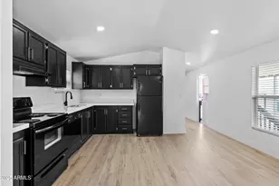 1123 W Summerside Rd, Phoenix, AZ 85041 - Photo 7