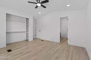 1123 W Summerside Rd, Phoenix, AZ 85041 - Photo 13