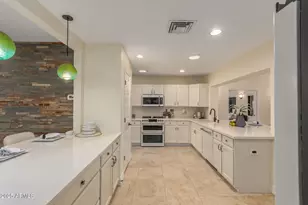 5822 N 44th Pl, Phoenix, AZ 85018 - Photo 23