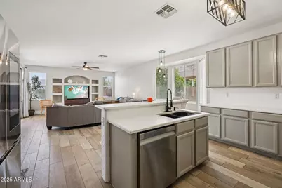 16639 W Saguaro Lane, Surprise, AZ 85388 - Photo 17