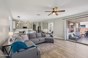 16639 W Saguaro Ln, Surprise, AZ 85388 - Photo 13