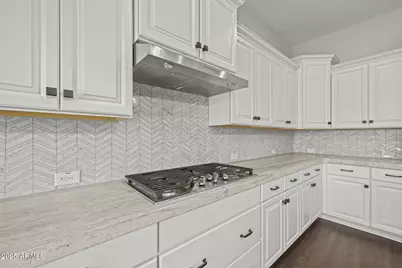 2847 W Show Low Drive, San Tan Valley, AZ 85144 - Photo 9