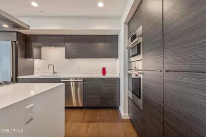 200 W Portland Street #1024, Phoenix, AZ 85003 - Photo 33