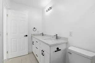 1915 W Missouri Ave, Phoenix, AZ 85015 - Photo 15