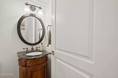 13 E Foothill Drive, Phoenix, AZ 85020 - Photo 37