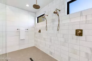 9801 N 53rd Pl, Paradise Valley, AZ 85253 - Photo 31