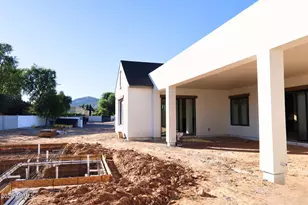 9801 N 53rd Pl, Paradise Valley, AZ 85253 - Photo 5