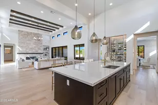 9801 N 53rd Pl, Paradise Valley, AZ 85253 - Photo 15