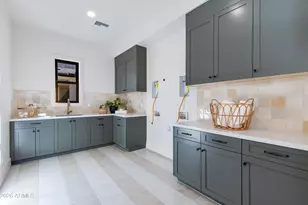 9801 N 53rd Pl, Paradise Valley, AZ 85253 - Photo 45