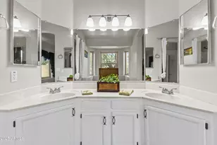 1135 W Sea Fog Dr, Gilbert, AZ 85233 - Photo 11