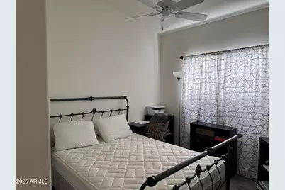 8927 W Paradise Drive, Peoria, AZ 85345 - Photo 17