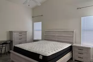 8927 W Paradise Dr, Peoria, AZ 85345 - Photo 23