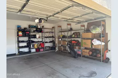 8927 W Paradise Drive, Peoria, AZ 85345 - Photo 29