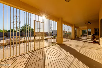 8828 S 16th Street, Phoenix, AZ 85042 - Photo 37