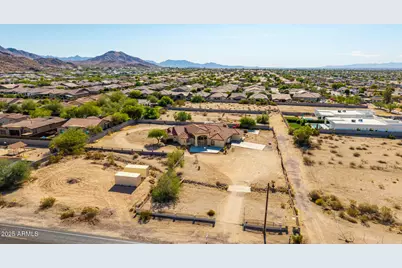 8828 S 16th Street, Phoenix, AZ 85042 - Photo 1