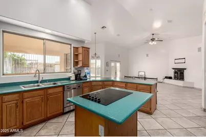 8828 S 16th Street, Phoenix, AZ 85042 - Photo 19