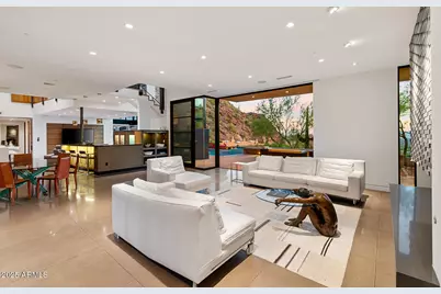 5212 E Red Rock Drive, Phoenix, AZ 85018 - Photo 11