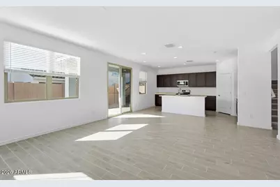 25204 N 165th Lane, Surprise, AZ 85387 - Photo 11