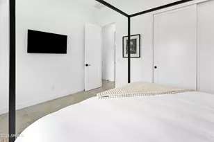 4002 N 33rd Pl, Phoenix, AZ 85018 - Photo 21