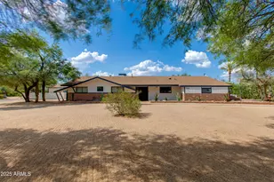 7102 E Kalil Dr, Scottsdale, AZ 85254 - Photo 1