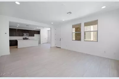 14657 W Sand Hills Road, Surprise, AZ 85387 - Photo 11