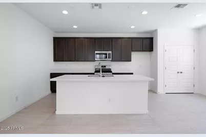 14657 W Sand Hills Road, Surprise, AZ 85387 - Photo 13