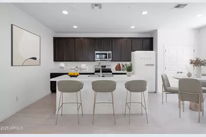 14657 W Sand Hills Road, Surprise, AZ 85387 - Photo 5