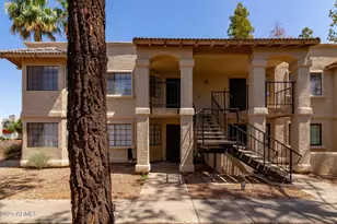 925 S Longmore, Mesa, AZ 85202 - Photo 1