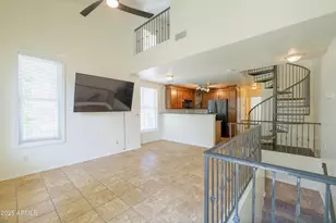 5749 S 21st Terrace, Phoenix, AZ 85040 - Photo 3